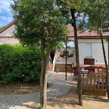 Edit Villa Balatonfured Bagian luar foto